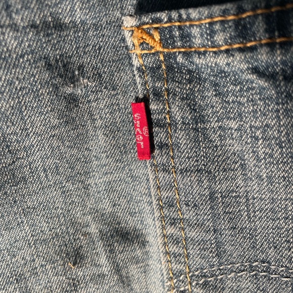 Levi’s Carpenter Jorts - Picture 14 of 14